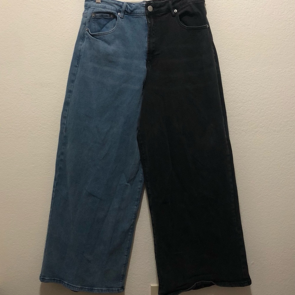 Fashion Nova Women’s Gemini Two ToneBaggy Jeans Size 13 Blue/Black